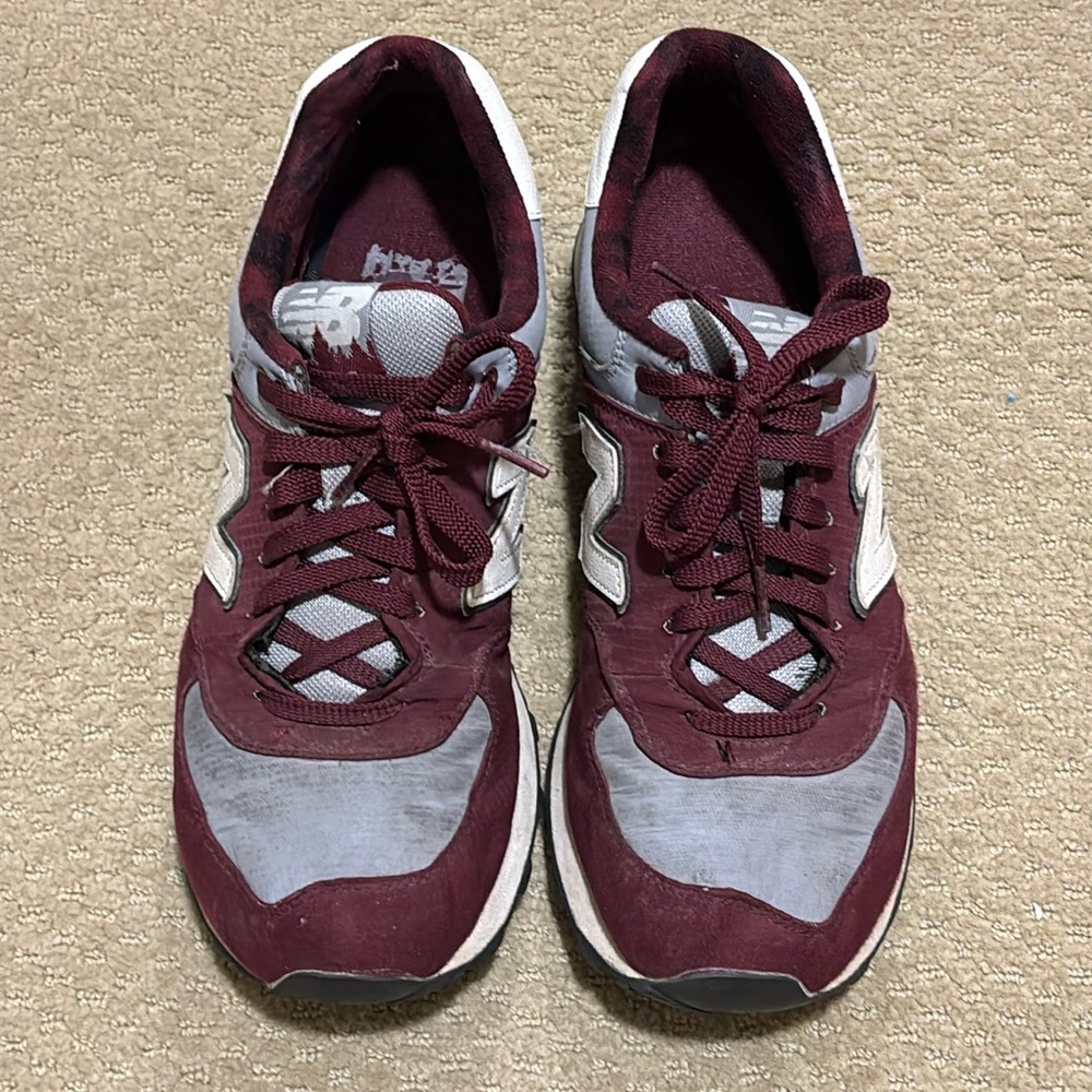 New Balance 574's Maroon Men’s 10